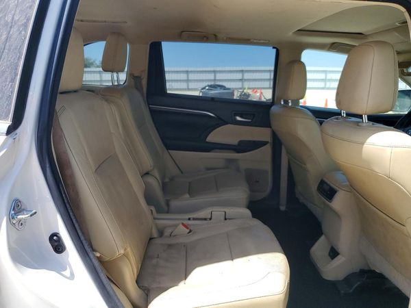 2015 TOYOTA HIGHLANDER