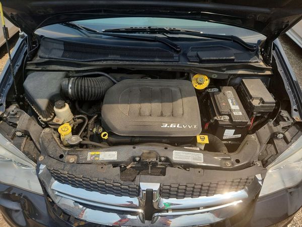 2014 DODGE GRAND CARAVAN SE