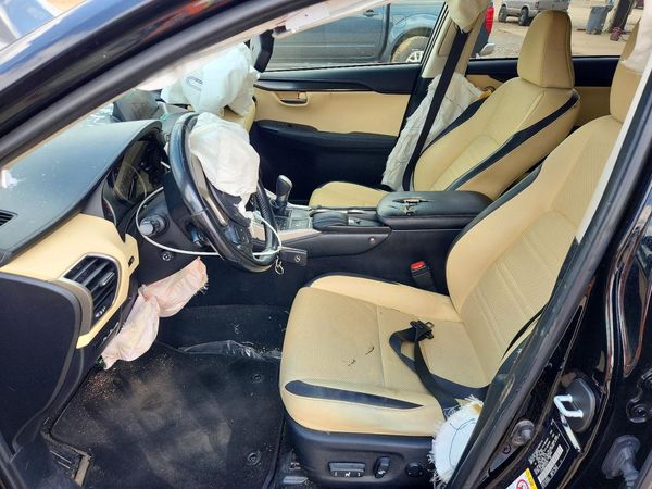 2015 LEXUS NX 200t Luxury