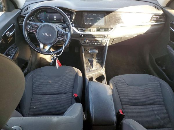 2022 KIA NIRO