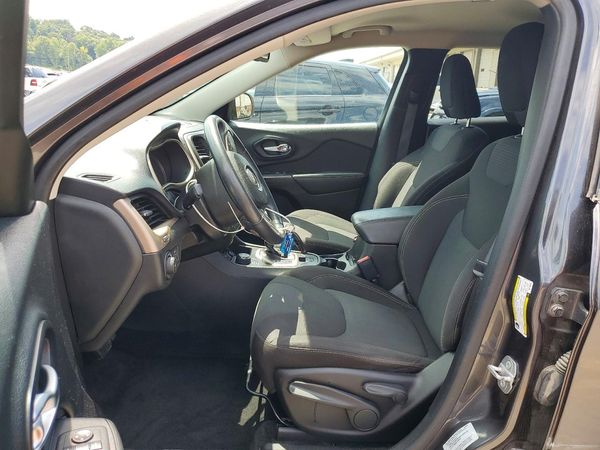 2015 JEEP CHEROKEE LATITUDE 4X4