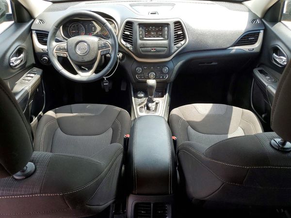 2015 JEEP CHEROKEE LATITUDE 4X4