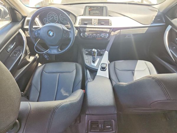 2017 BMW 320