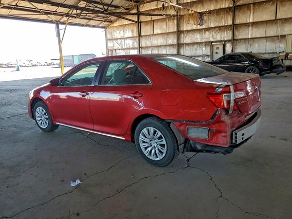 2013 TOYOTA CAMRY