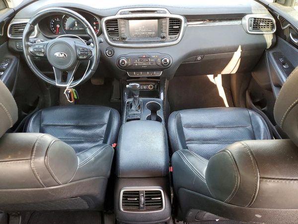 2017 KIA SORENTO