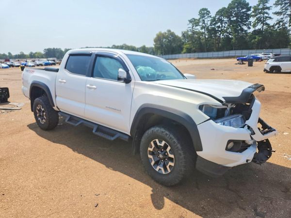 2023 TOYOTA TACOMA SR5 — Passenger 3/4
