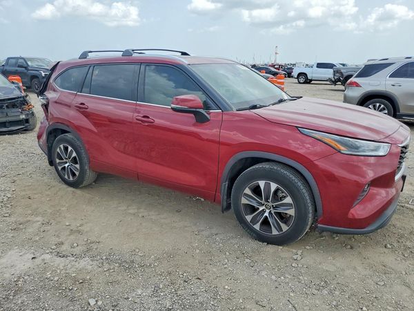 2021 TOYOTA HIGHLANDER XLE
