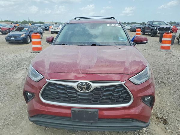 2021 TOYOTA HIGHLANDER XLE