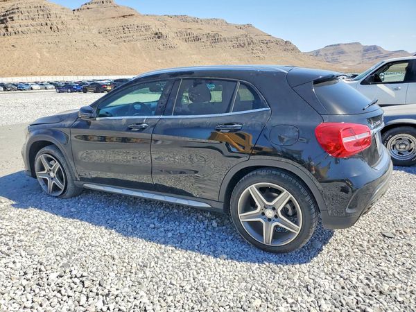 2015 MERCEDES-BENZ GLA