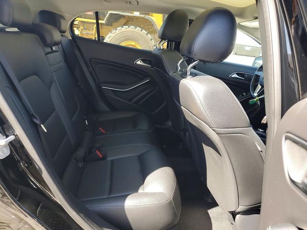2015 MERCEDES-BENZ GLA
