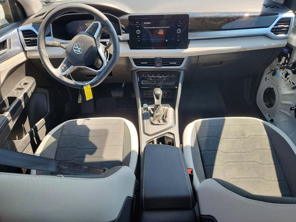 2026 VOLKSWAGEN TAOS SE