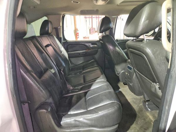 2013 CHEVROLET SUBURBAN LT