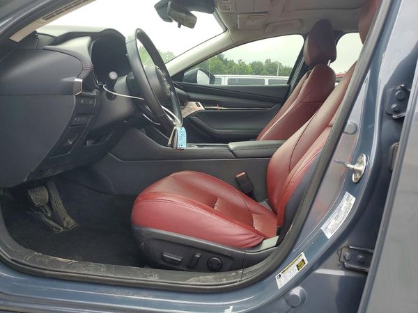 2023 MAZDA 3 Preferred Package