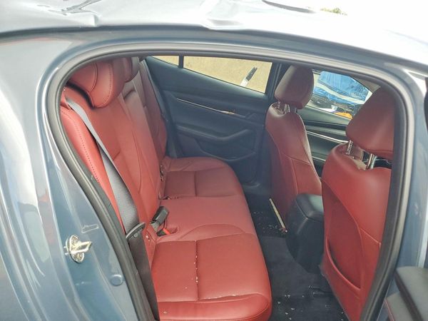 2023 MAZDA 3 Preferred Package