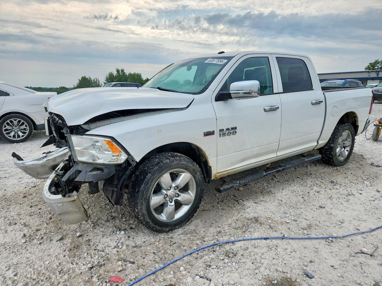 2015 RAM 1500 ST CREW CAB 4X4