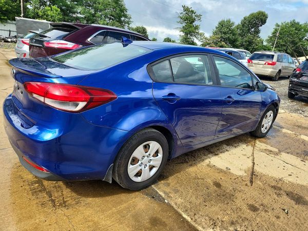2017 KIA FORTE