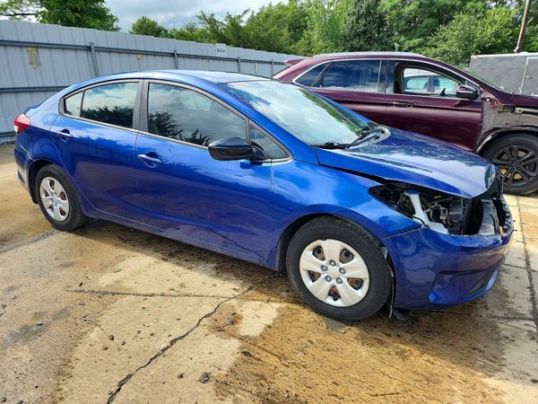 2017 KIA FORTE