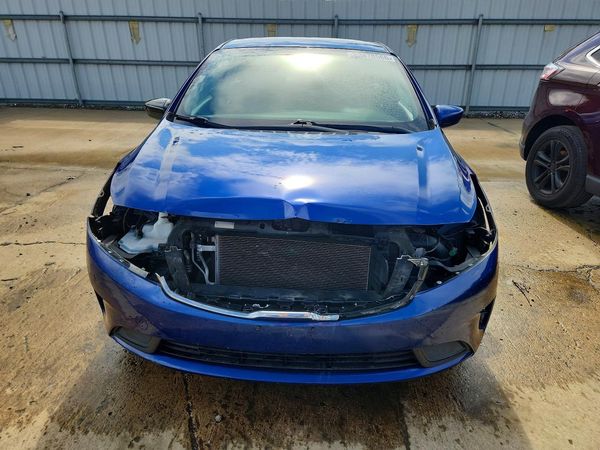 2017 KIA FORTE