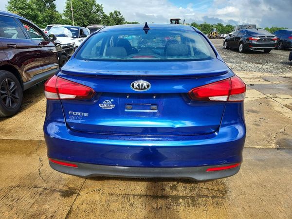2017 KIA FORTE