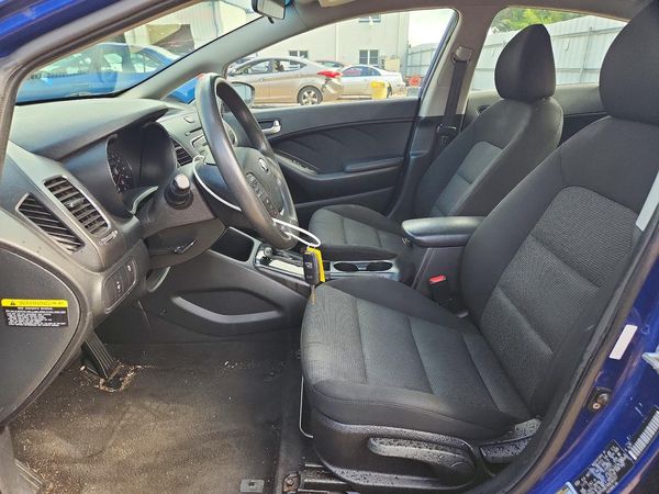 2017 KIA FORTE