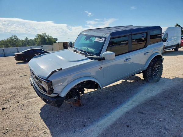 2024 FORD BRONCO Outer Banks