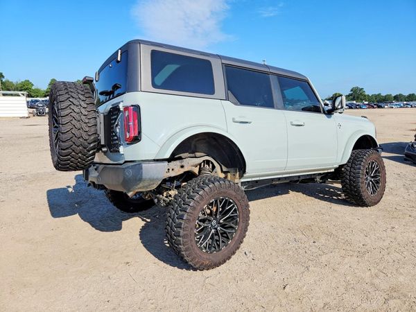 2024 FORD BRONCO Outer Banks
