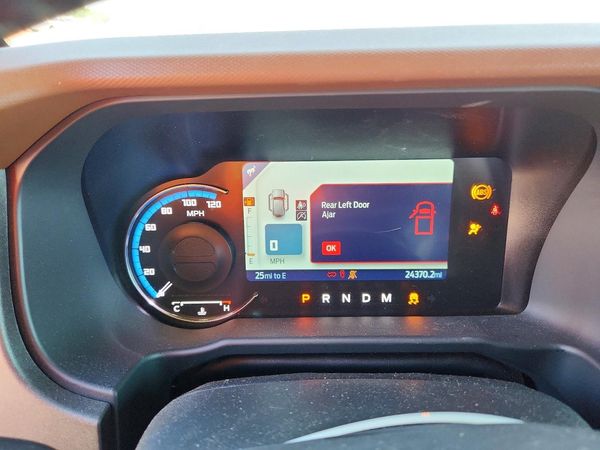 2024 FORD BRONCO Outer Banks