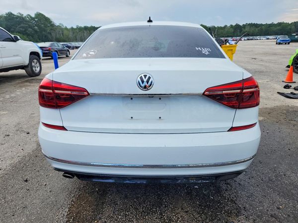 2017 VOLKSWAGEN PASSAT