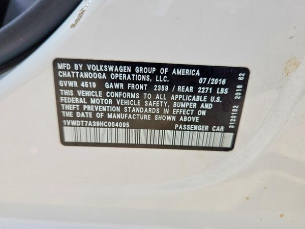 2017 VOLKSWAGEN PASSAT