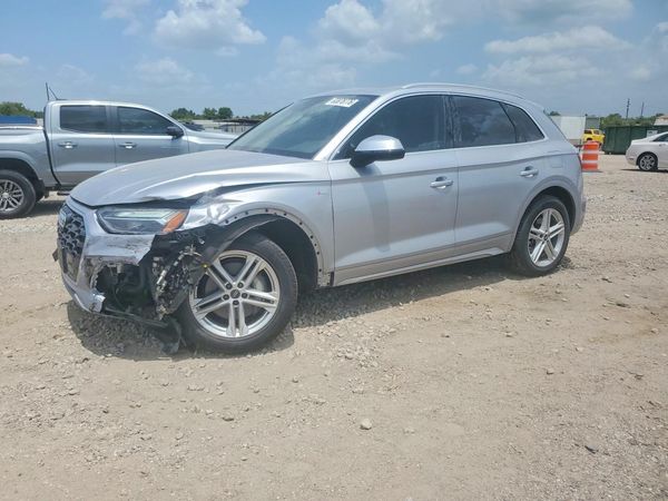 2021 AUDI Q5 E