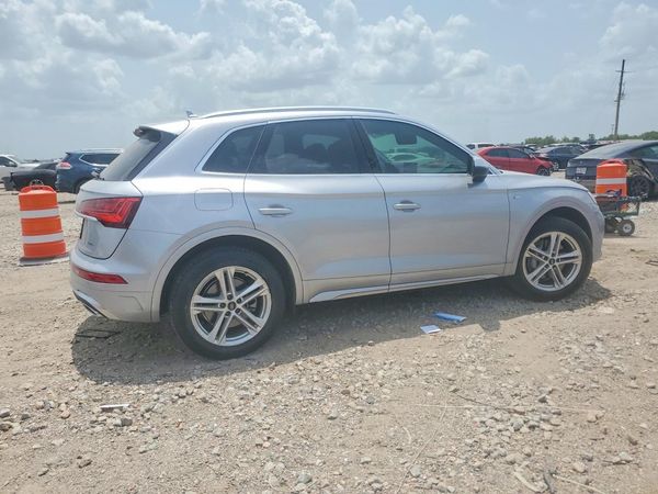 2021 AUDI Q5 E