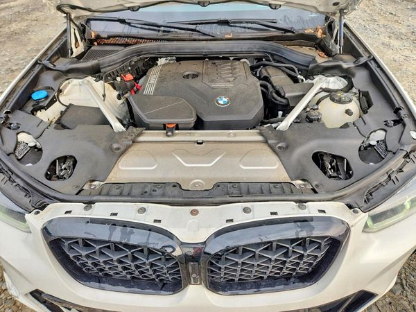 2025 BMW X4 xDrive 30i