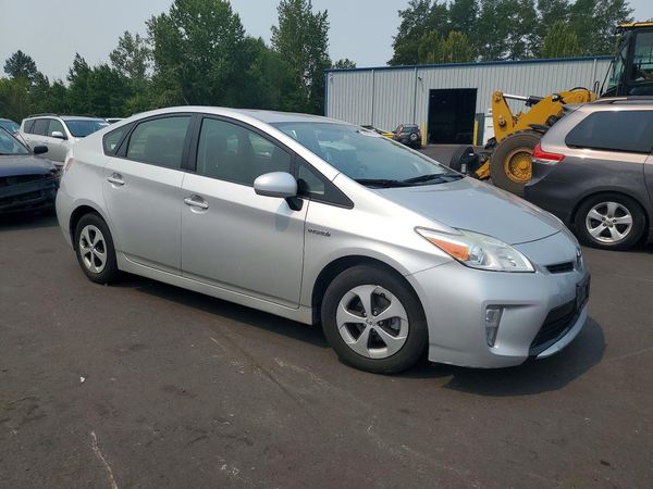 2013 TOYOTA PRIUS