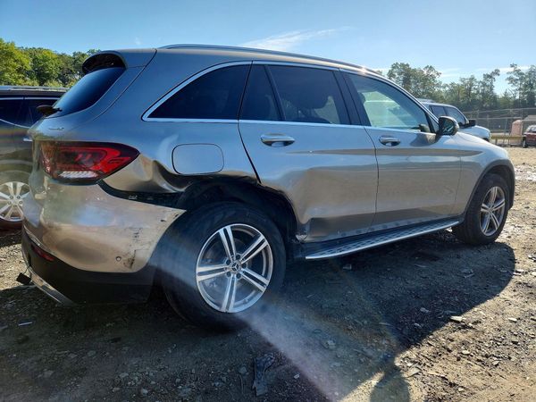 2022 MERCEDES-BENZ GLC