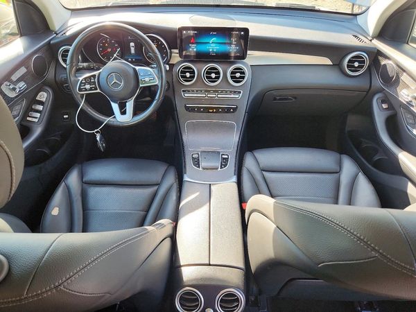 2022 MERCEDES-BENZ GLC
