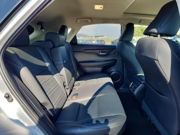 2016 LEXUS NX 200T 200t Luxury