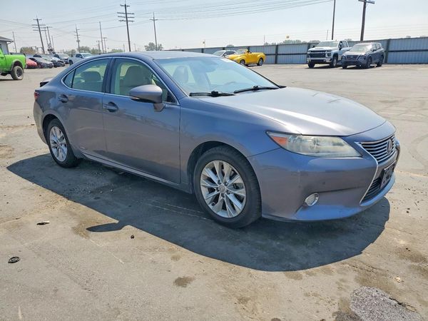 2013 LEXUS ES 300h