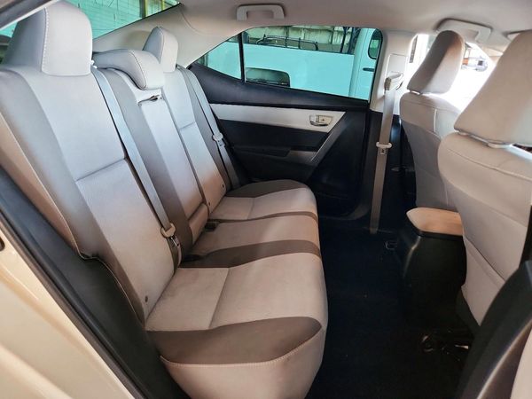 2017 TOYOTA COROLLA