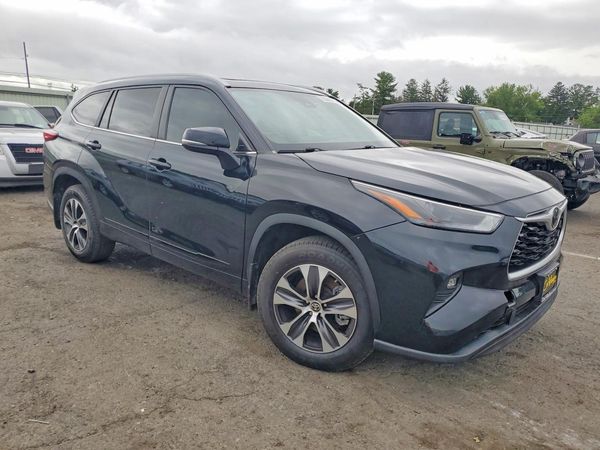 2023 TOYOTA HIGHLANDER