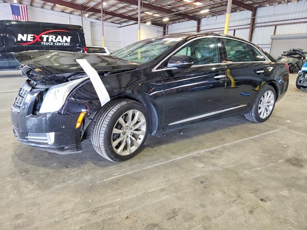 2017 CADILLAC XTS Luxury