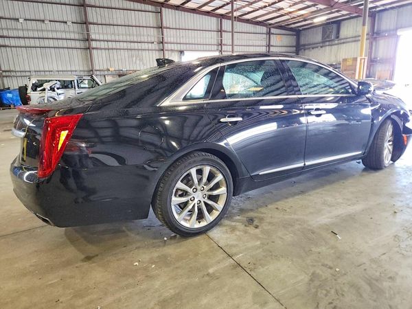 2017 CADILLAC XTS Luxury