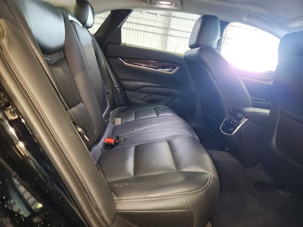 2017 CADILLAC XTS Luxury