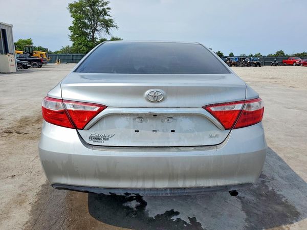 2015 TOYOTA CAMRY