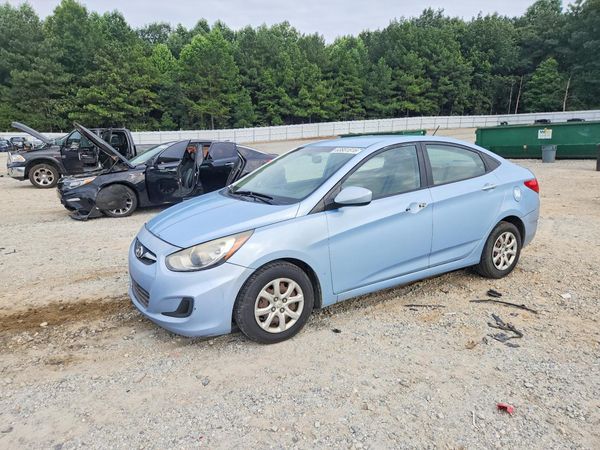 2013 HYUNDAI ACCENT GLS, GS