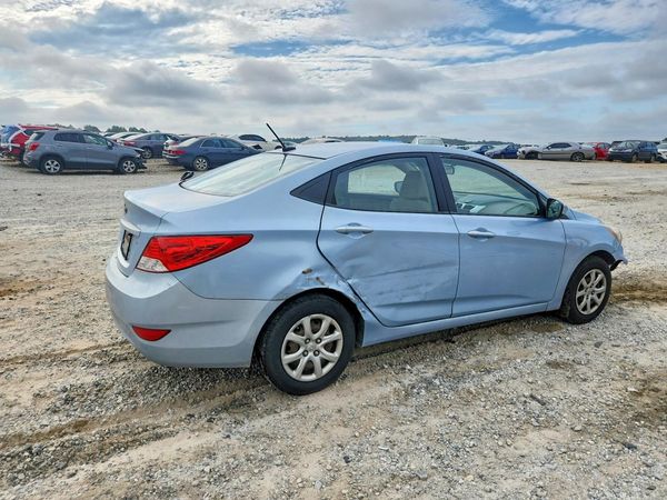 2013 HYUNDAI ACCENT GLS, GS