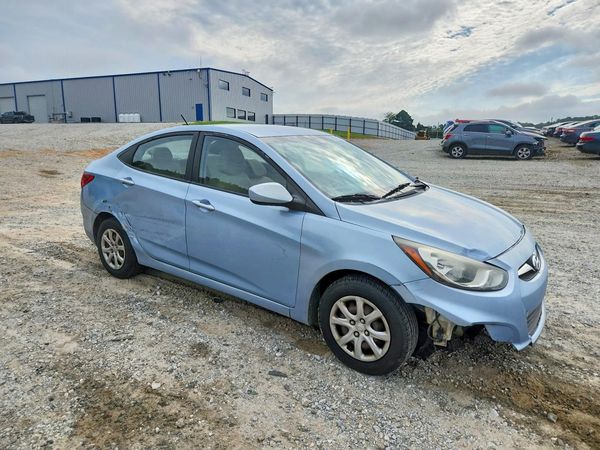 2013 HYUNDAI ACCENT GLS, GS