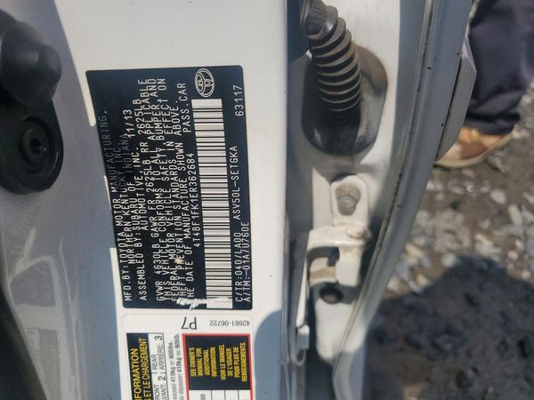 2014 TOYOTA CAMRY