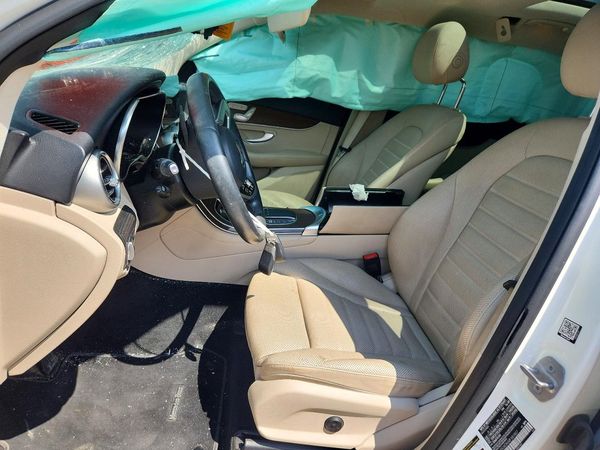 2021 MERCEDES-BENZ GLC GLC300-4M