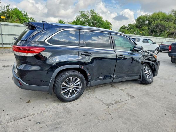 2019 TOYOTA HIGHLANDER SE/XLE