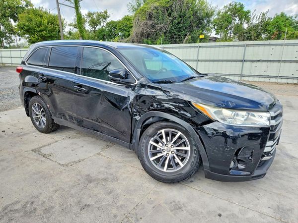 2019 TOYOTA HIGHLANDER SE/XLE